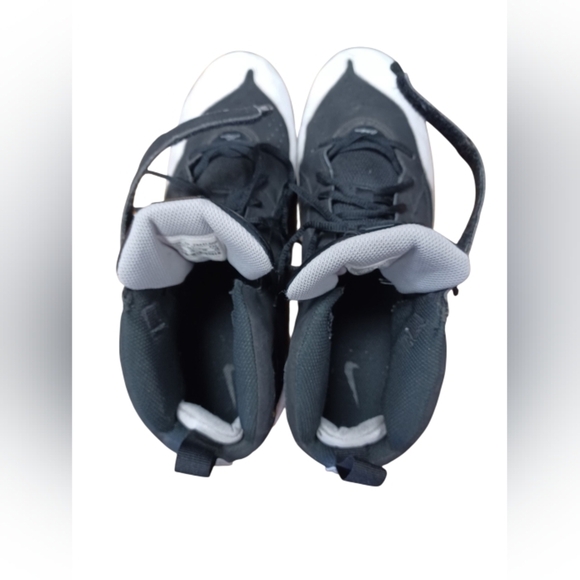 Nike Shark 319011-001 Black And White Football Cleats EUC Size 11 - Picture 7 of 8